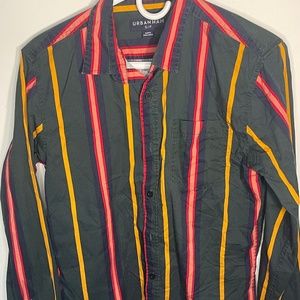 Urban Man Multi-Color 90s striped long sleeved button down shirt. Size S